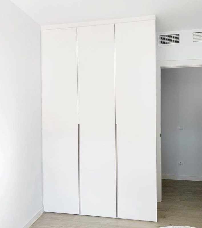Распашные шкафы-Шкаф с распашными дверями от производителя «Модель 54»-фото1